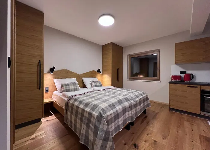 And Kaja * كْرانْيِسكا غورا